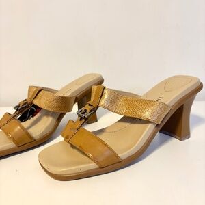 Flexisole Y2K Faux Leather Slip On Open Toe Pump Heels Tan Womens Shoe Size 8.5